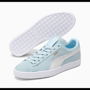Puma Unisex Suede Classic Sneakers in Forever Blue & White